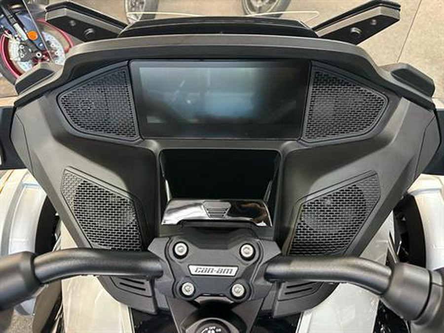 2024 Can-Am Spyder RT