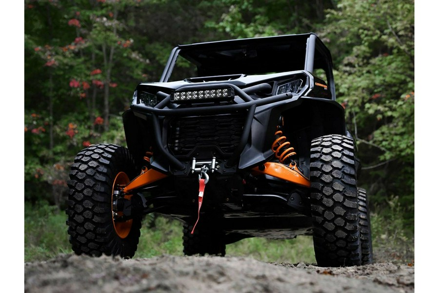 2024 Can-Am Commander XT-P