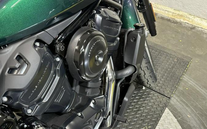 Harley-Davidson® Nightster™ 2025 RH975 84658470 SNAKE VENOM