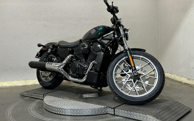 Harley-Davidson® Nightster™ 2025 RH975 84658470 SNAKE VENOM