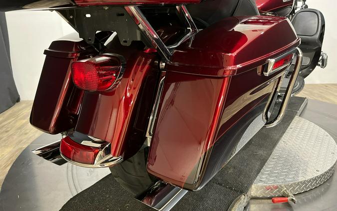 2014 Harley-Davidson FLHTK Electra Glide Ultra Limited