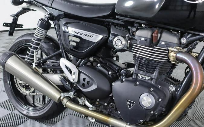 2022 Triumph Speed Twin Jet Black