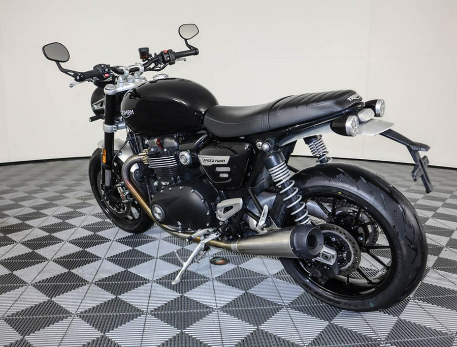 2022 Triumph Speed Twin Jet Black