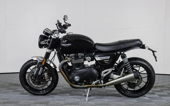 2022 Triumph Speed Twin Jet Black