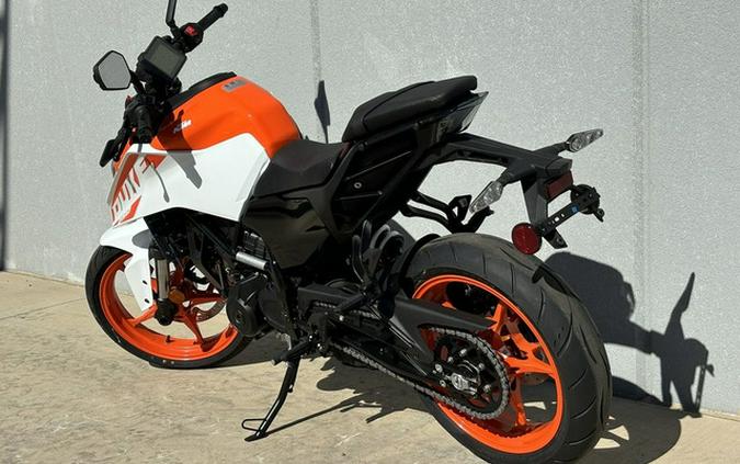 2024 KTM Duke 250