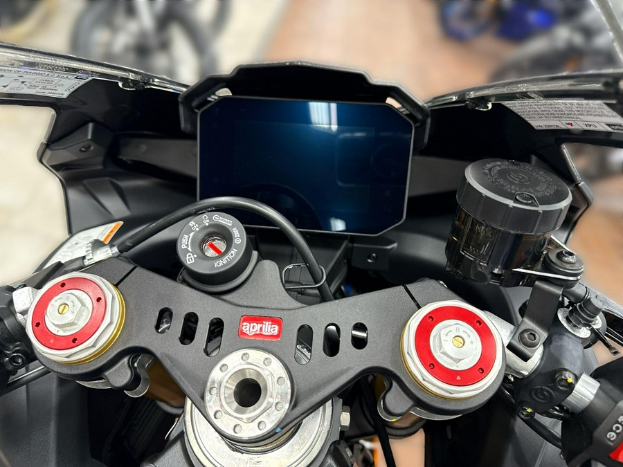 2027 APRILIA RSV4 1100