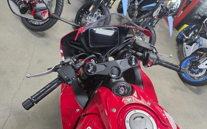 2026 Honda CBR650R E-Clutch