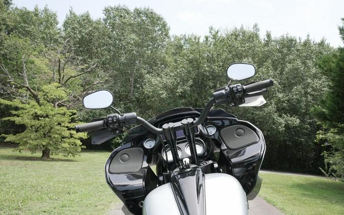 FLTRX 2023 Road Glide