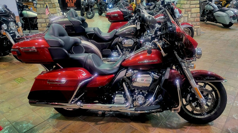 2019 Harley-Davidson® Ultra Limited Low Wicked Red/Twisted Cherry