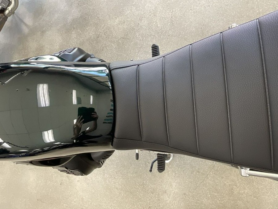 2026 Moto Guzzi V7 Special