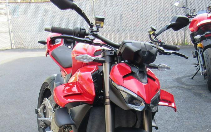 2026 Ducati Streetfighter V4
