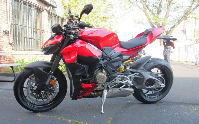 2026 Ducati Streetfighter V4