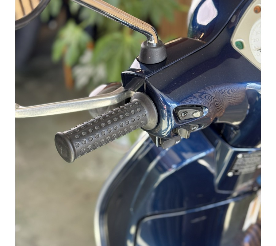 2009 Vespa LX 150