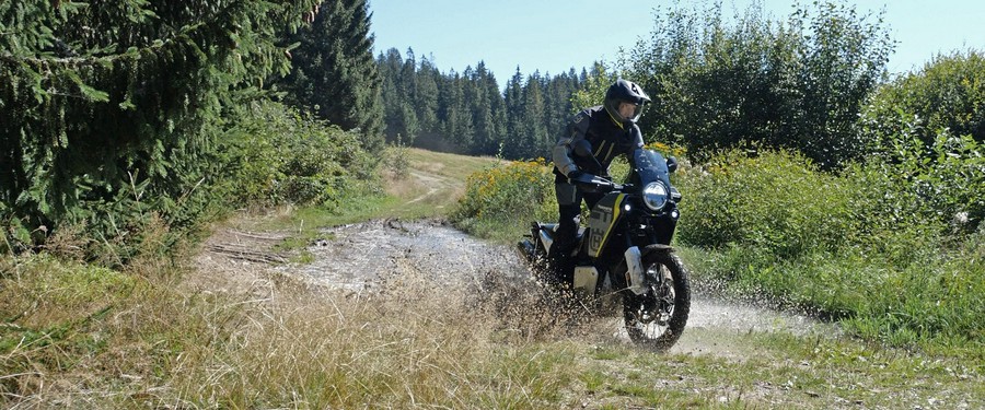 2027 Husqvarna Norden 901