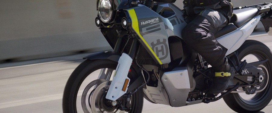2027 Husqvarna Norden 901