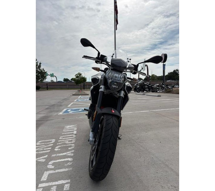 2018 Aprilia Shiver 900