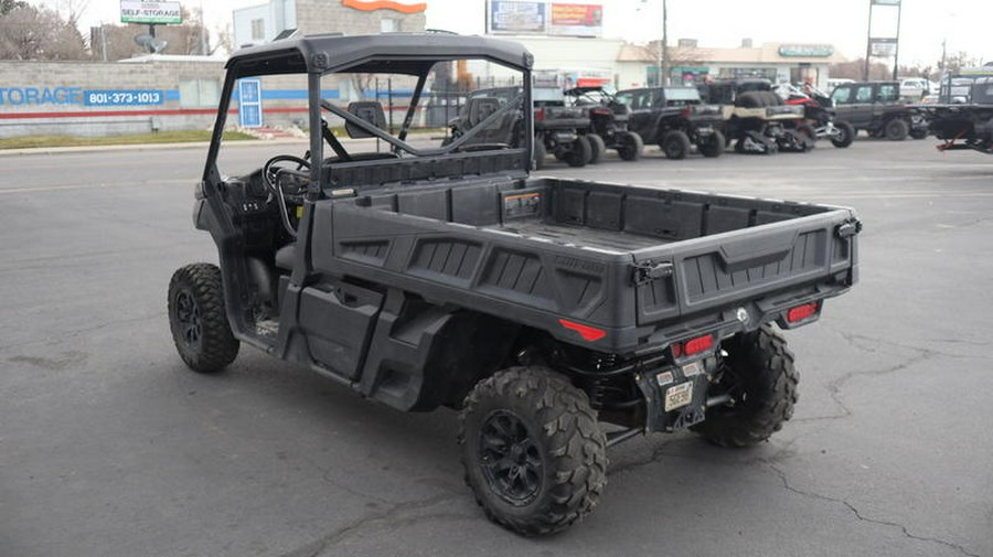 2025 Can-Am® Defender PRO XT HD10