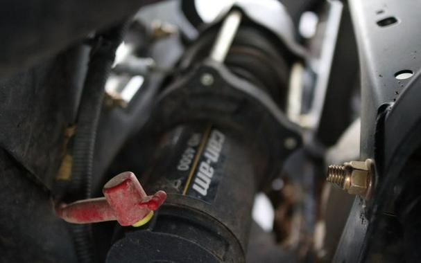 2025 Can-Am® Defender PRO XT HD10