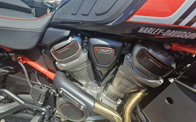 2024 Harley-Davidson® RA1250SE - CVO™ Pan America®