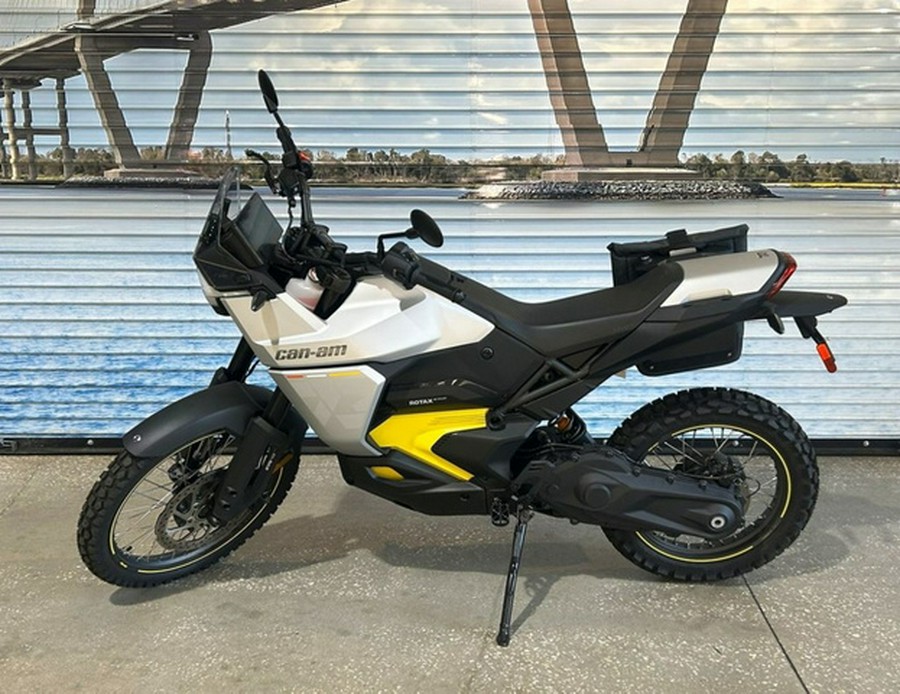 2025 Can-Am Origin '73