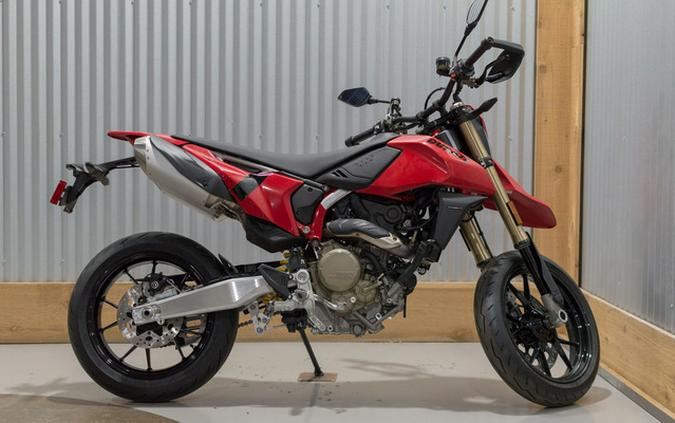 2025 Ducati Hypermotard 698 Mono Ducati Red 698 Mono RVE Graffiti