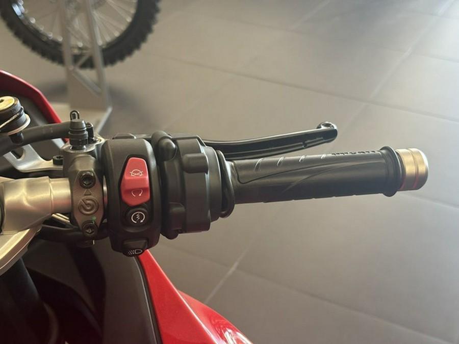 2026 Ducati Panigale V2