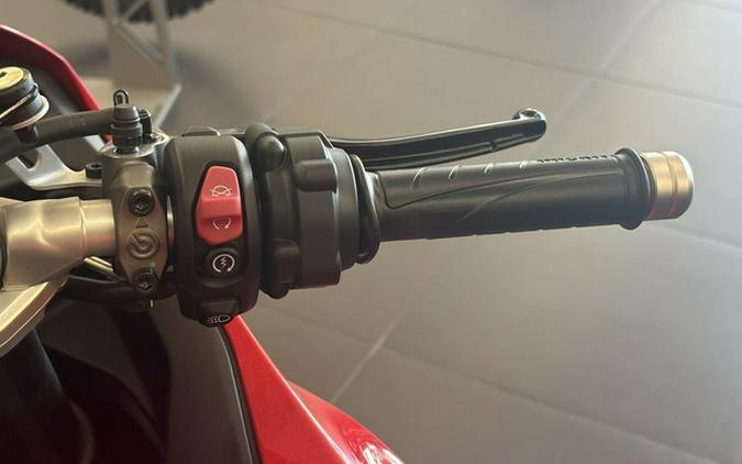 2026 Ducati Panigale V2