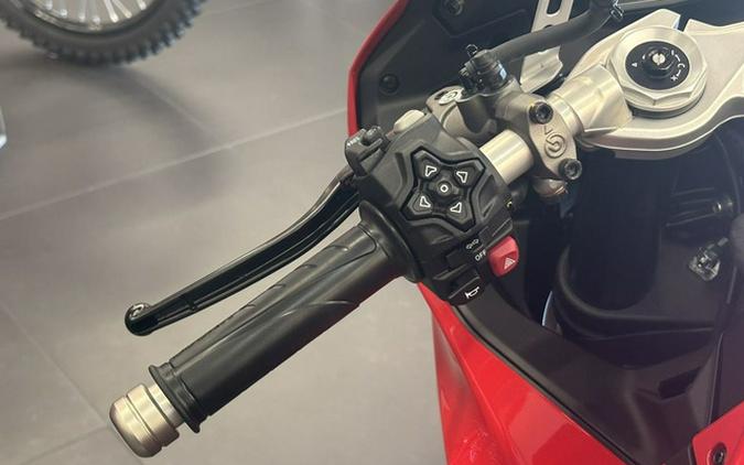 2026 Ducati Panigale V2