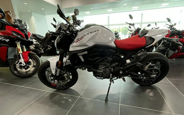 2024 Ducati Monster