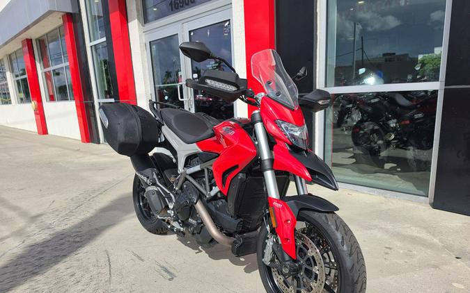2016 Ducati Hypermotard 939 Red