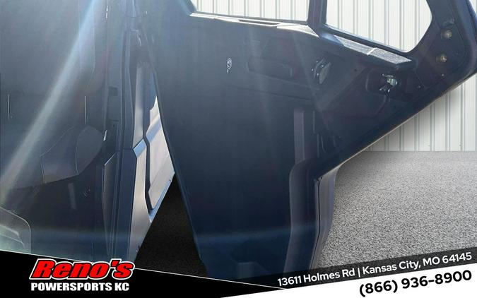 2027 Can-Am Defender XU MAX Limited CAB HD11