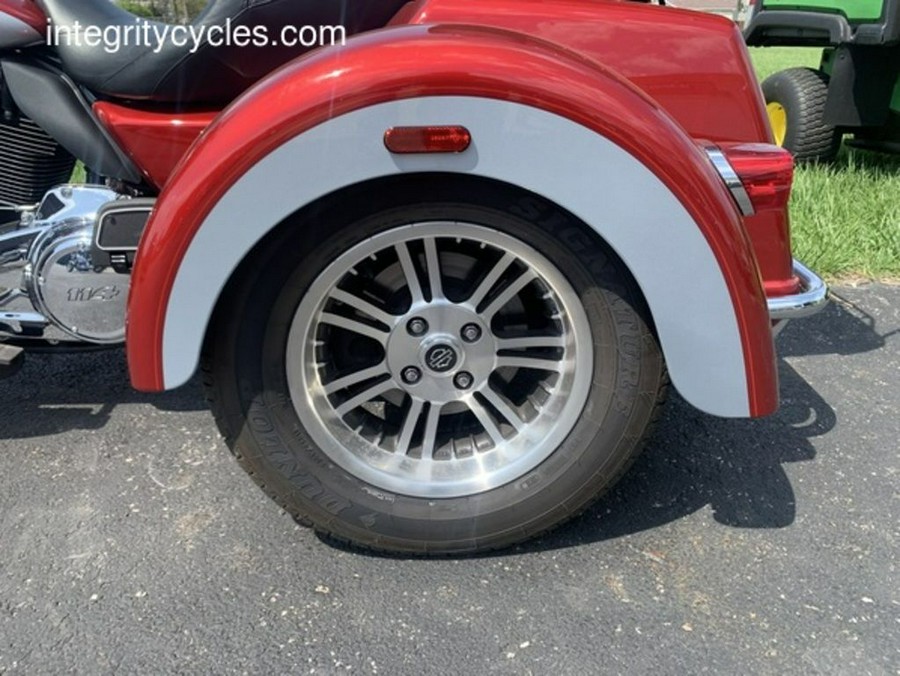 2019 Harley-Davidson® FLHTCUTG - Tri Glide® Ultra