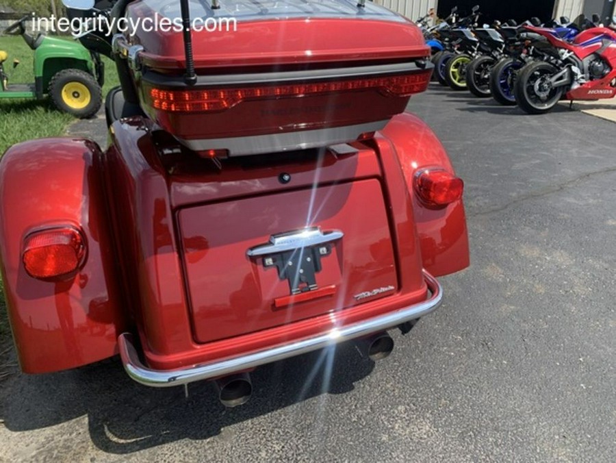 2019 Harley-Davidson® FLHTCUTG - Tri Glide® Ultra