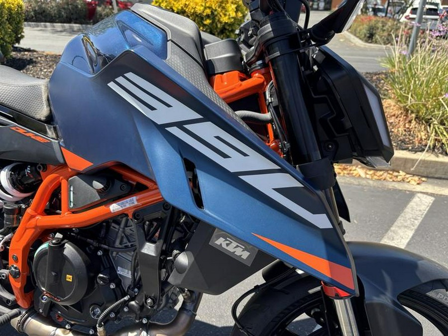 2026 KTM 390 Duke