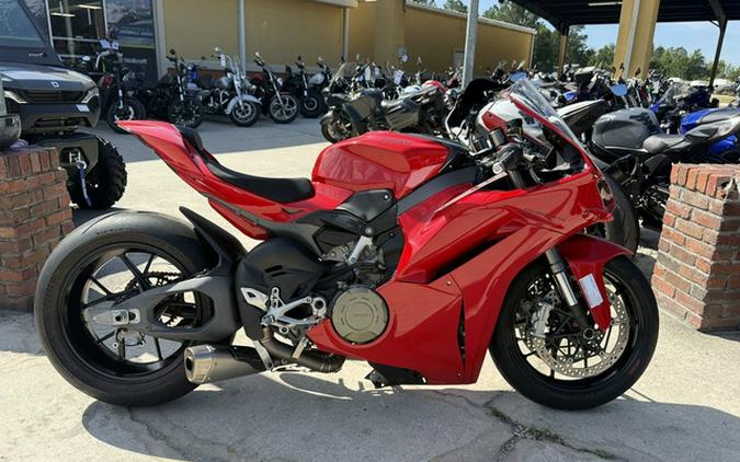 2025 Ducati Panigale V4 Ducati Red V4
