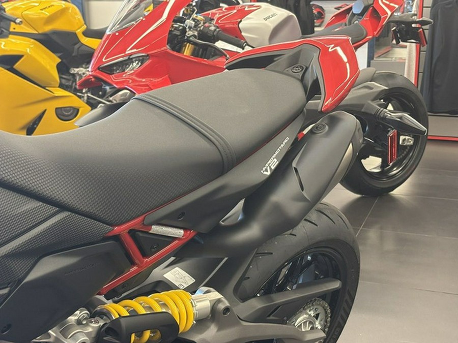 2026 Ducati Hypermotard V2