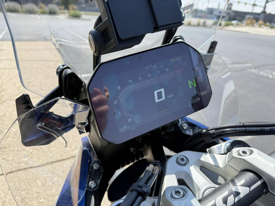 2025 BMW Motorrad R 1300 GS Racing Blue Metallic