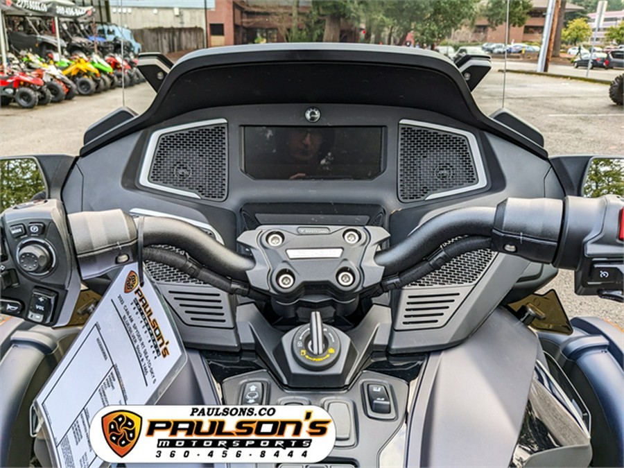 2022 Can-Am™ Spyder RT Sea-To-Sky