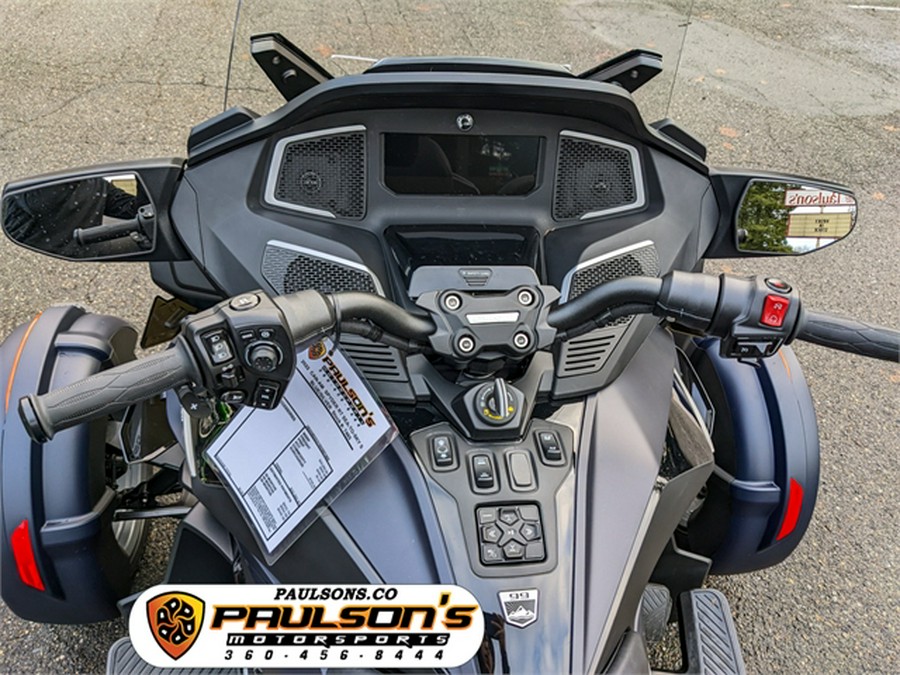 2022 Can-Am™ Spyder RT Sea-To-Sky