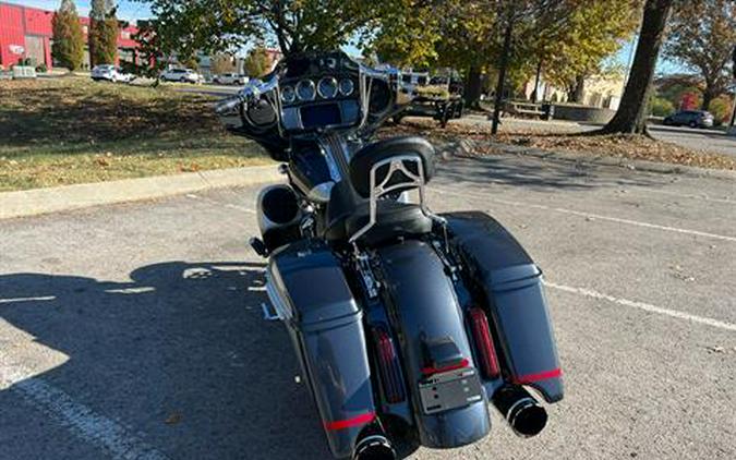 2019 Harley-Davidson CVO™ Street Glide®