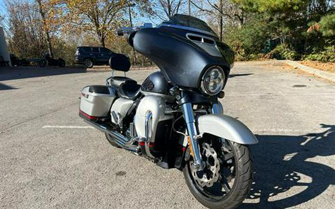 2019 Harley-Davidson CVO™ Street Glide®