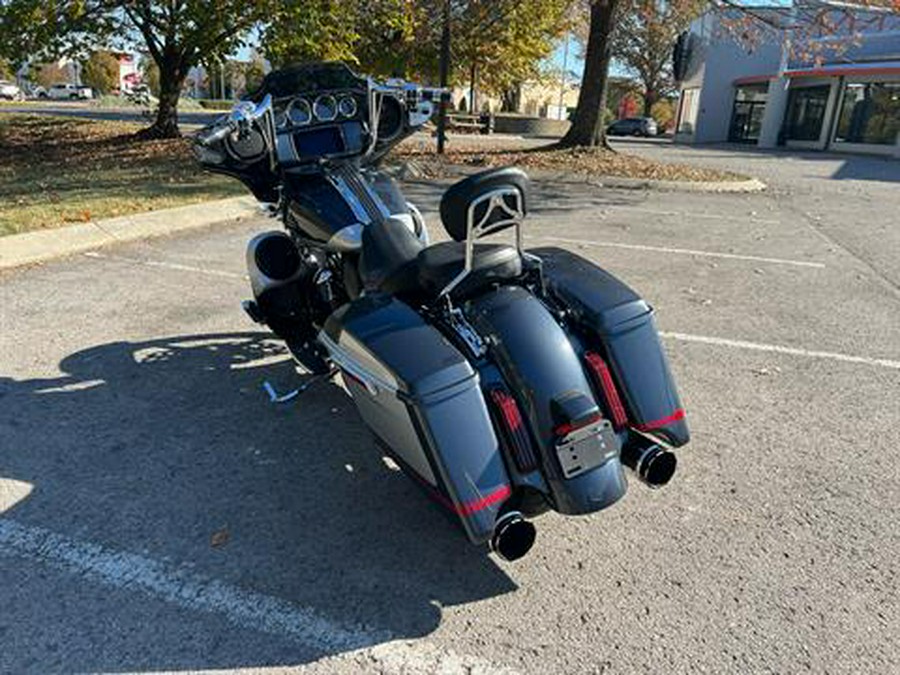 2019 Harley-Davidson CVO™ Street Glide®