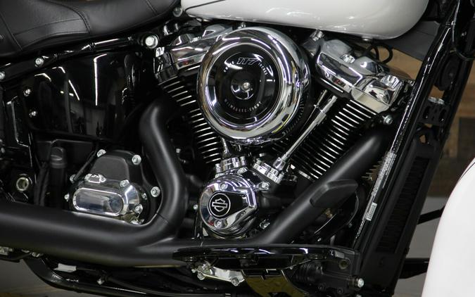 2025 Harley-Davidson Heritage Classic® White Onyx w/Cast Wheels