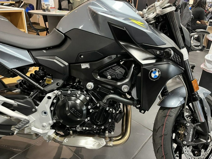 2023 BMW F 900 R Exclusive