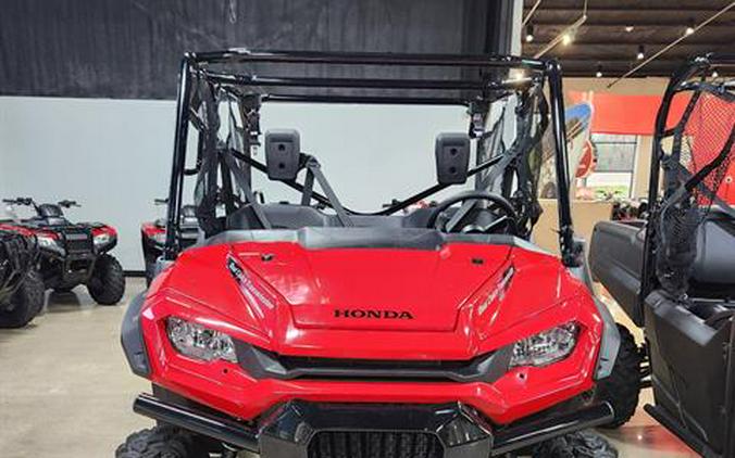 2025 Honda Pioneer 1000-5 Deluxe