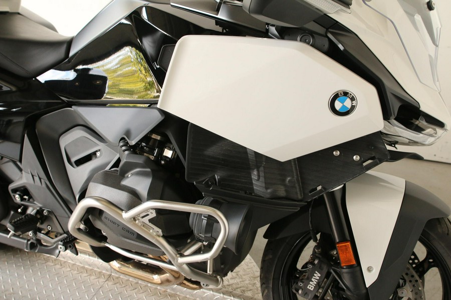 2026 R1300RT-P