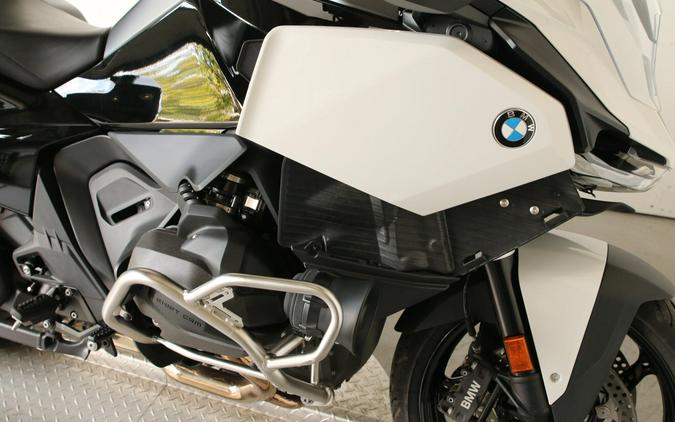 2026 R1300RT-P