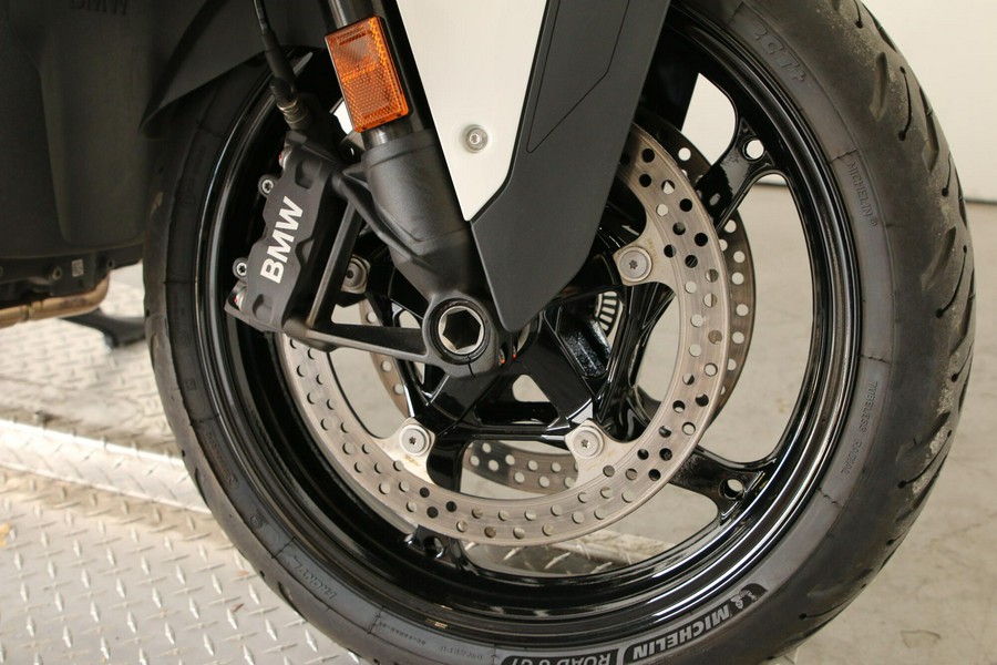 2026 R1300RT-P