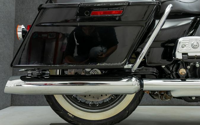 2010 HARLEY DAVIDSON FLHRC ROAD KING CLASSIC