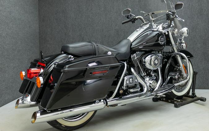 2010 HARLEY DAVIDSON FLHRC ROAD KING CLASSIC